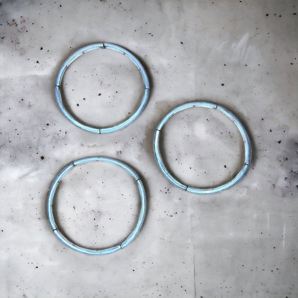 SET OF 3 BRACELETS BRUSHED MATTE SILVER STRETCH BANGLE